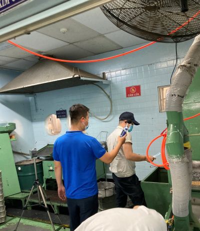 Survey of the environment and factors related to health in workers occupationally exposed to trichloroethylene