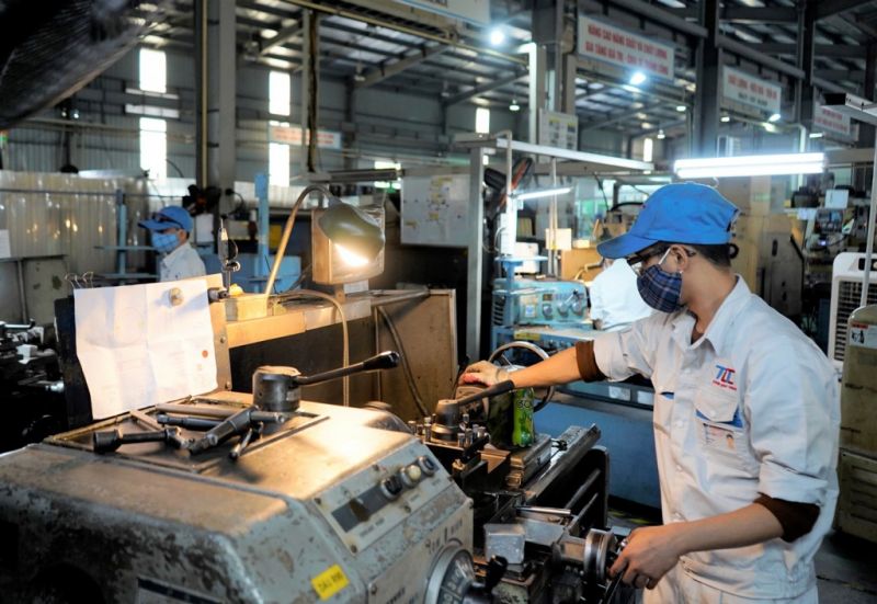 Tạo m&ocirc;i trường l&agrave;m việc an to&agrave;n, trong l&agrave;nh