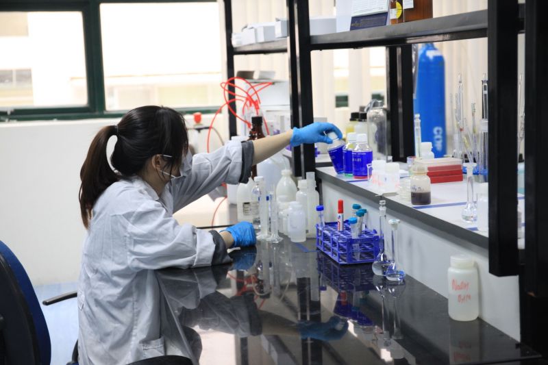 C&aacute;c tư thế tĩnh đều c&oacute; hại &ndash; tư thế động tại nơi l&agrave;m việc l&agrave; ch&igrave;a kh&oacute;a trong việc đảm bảo sức khỏe cơ xương khớp