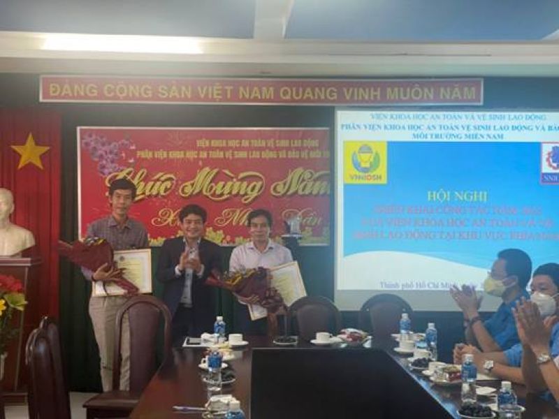 Hội nghị triển khai c&ocirc;ng t&aacute;c năm 2022 của Viện Khoa học An to&agrave;n v&agrave; Vệ sinh lao động tại khu vực ph&iacute;a Nam