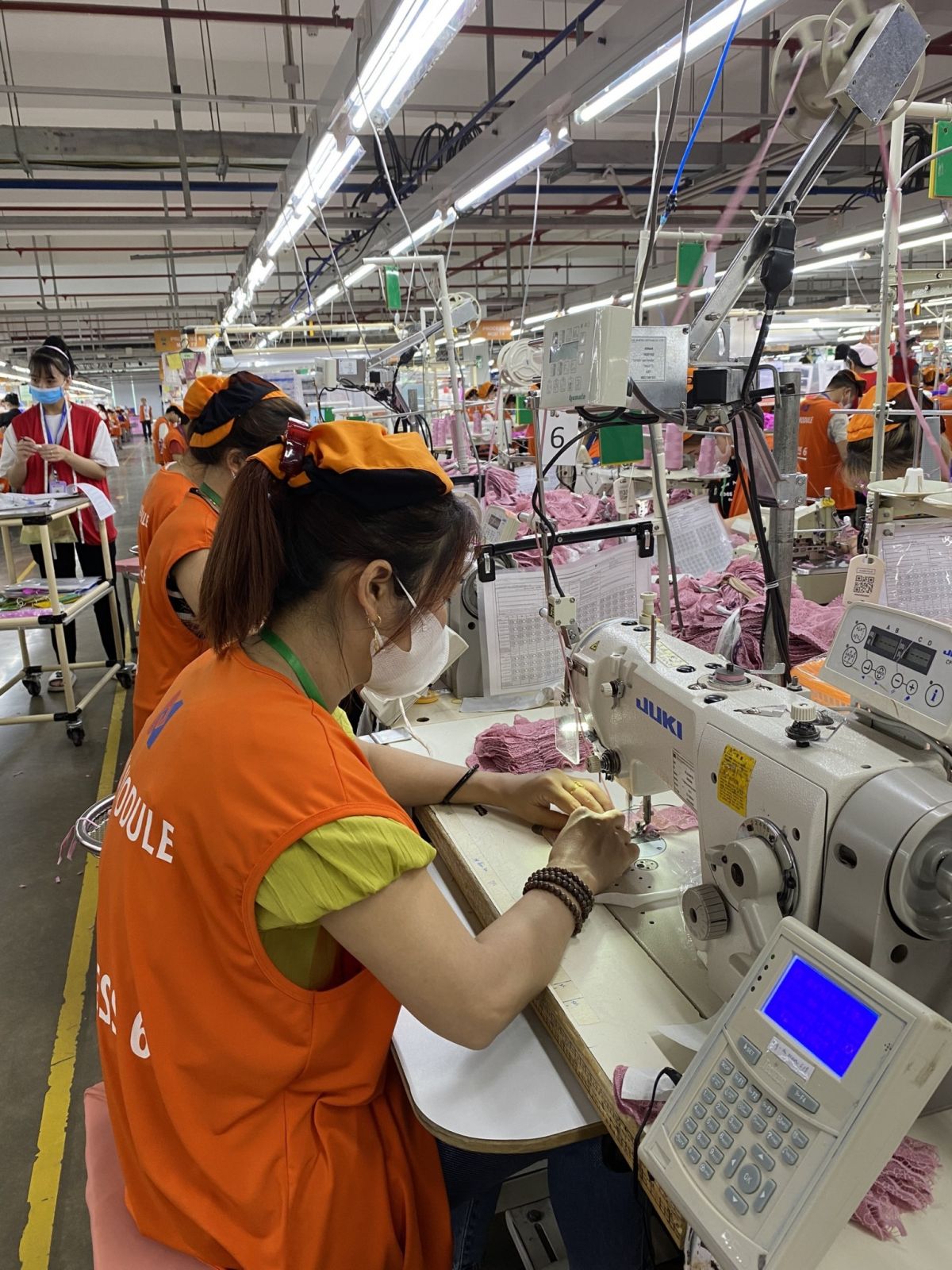 Sức khoẻ người lao động phải l&agrave; ưu ti&ecirc;n h&agrave;ng đầu