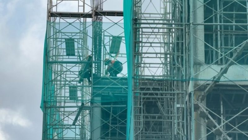 An to&agrave;n lao động từ &yacute; thức mỗi c&ocirc;ng nh&acirc;n tại c&ocirc;ng trường nh&agrave; ở x&atilde; hội c&ocirc;ng đo&agrave;n
