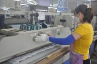 Tăng cường gi&aacute;m s&aacute;t, đảm bảo điều kiện l&agrave;m việc cho lao động dệt may